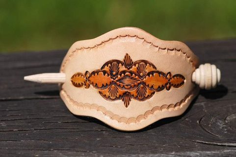 LEATHER HAIR BROOCH, NATURAL LEATHER