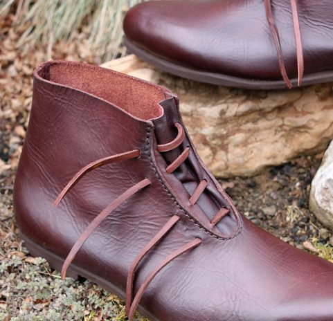 LEIF, BOTTES EN CUIR HAUT MÉDIÉVAL - VIKINGS