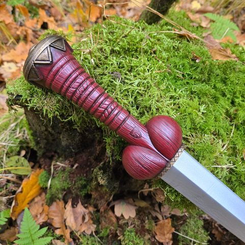 BRUNSWICK'S BOLLOCK DAGGER OFFICIAL KINGDOM COME DELIVERANCE II DAGGER REPLICA