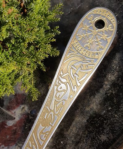 VENGEANCE GOLDEN EDITION ETCHED THROWING KNIFE WITH VEGVÍSIR - 1 PIECE