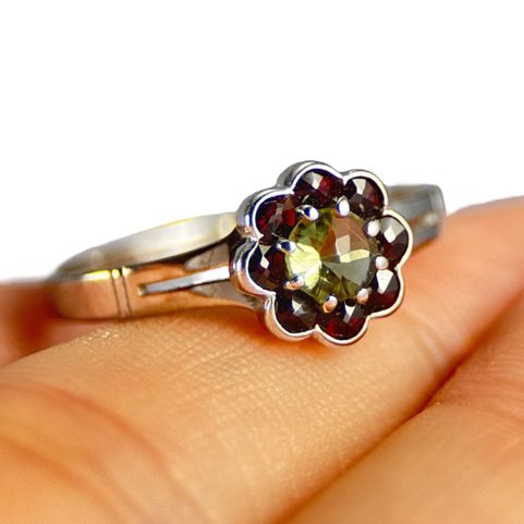 MOLDAU, RING WITH GARNETS AND MOLDAVITE, SILVER 925/1000