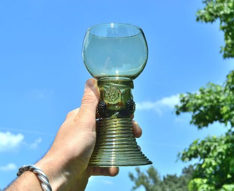 ROEMER, HISTORICAL GLASS GOBLET