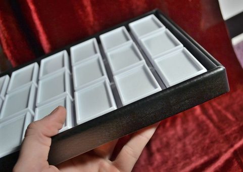 ACRYLIC GEM DISPLAY PLUS 18 BOXES