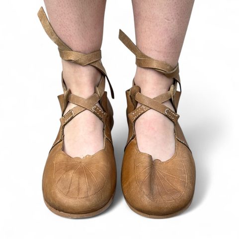 LEATHER MEDIEVAL WOMEN'S SHOES