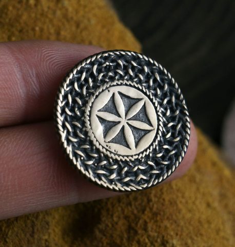SVAGRA, INDOEUROPEAN SUN SYMBOL, BRONZE, PENDANT