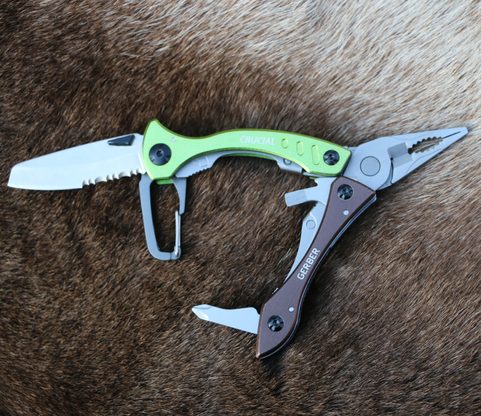 KNIFE CRUCIAL NEEDLENOSE PLIERS MULTI-TOOL GERBER