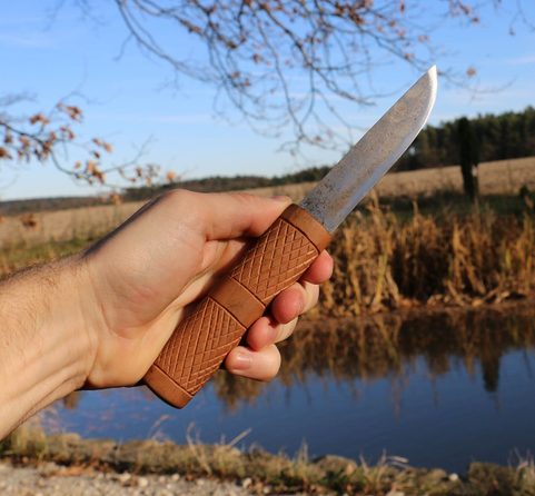 BELUN, GESCHMIEDETES GROSSMÄHRISCHES MESSER