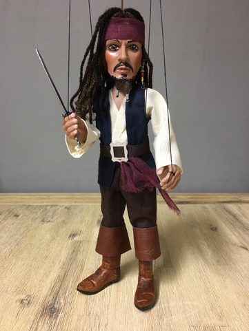 PIRATE, MARIONETTE