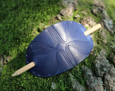 REGIA, LEATHER HAIR CLIP