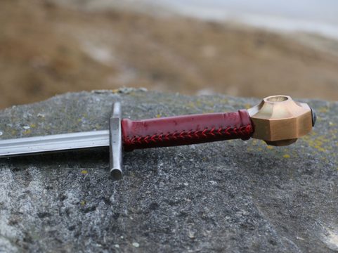 FAVIAN, EINHANDSCHWERT - GOTISCH