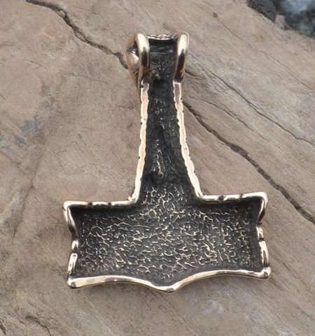 THOR'S HAMMER, OSEBERG STYLE, NORWAY, BRONZE