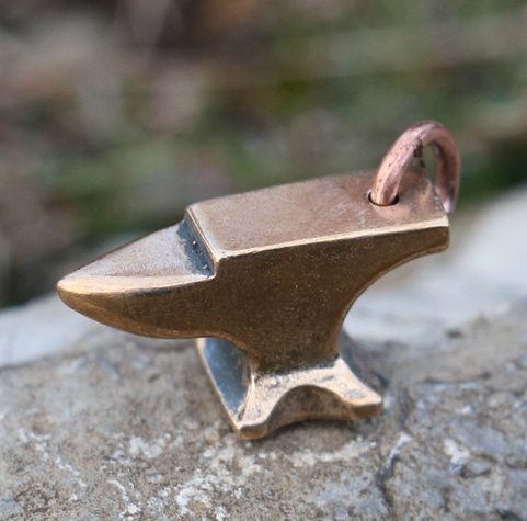 SMITH'S ANVIL, BRONZE PENDANT