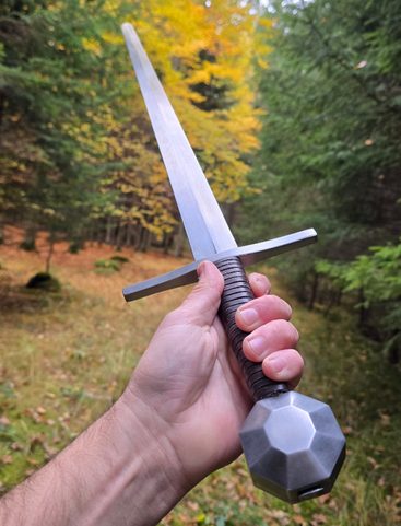 SCHWAMBERG, ÉPÉE MÉDIÉVALE À UNE MAIN, FULL TANG