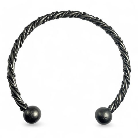 TORQUES, TWISTED NECKLACE