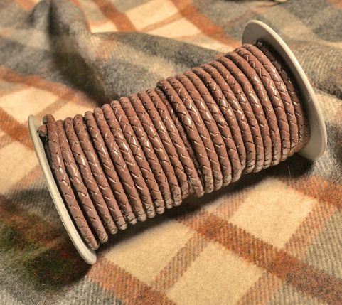 BROWN BRAIDED LEATHER CORD, ROUND, 5 MM, 1 M