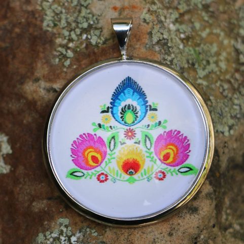 FOLKLORE KEY RING