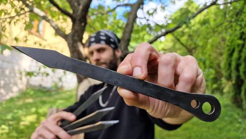THE VETERAN THROWING KNIFE, ADAM CELADIN