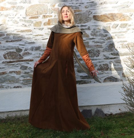 ROBE SUPÉRIEUR - COSTUME MÉDIÉVAL, DAMES, 14E SIÈCLE