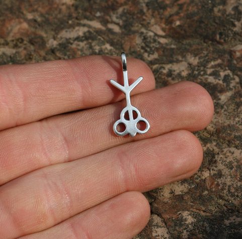 HISTORICAL PENDANT II, BRONZE AGE, SILVER