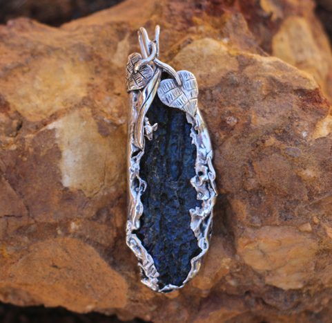 BOHEMIA - LINDEN LEAF, SILVER PENDANT, MOLDAVITE