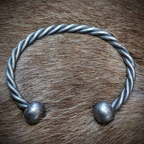 HAND FORGED TWISTED STEEL BRACELET
