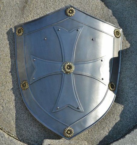 TEMPLAR, DECORATIVE SHIELD WITH THE CROSS