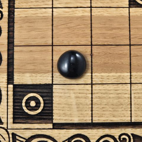 PLAYING STONE FOR HISTORICAL BOARD GAMES - GLASS, BLACK
