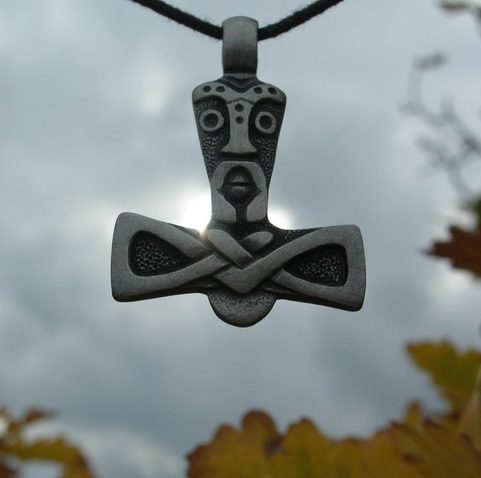 THOR IS WATCHING YOU - AMULET