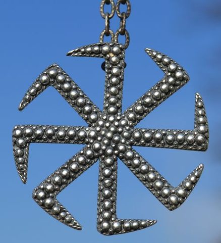 SLAWISCHER KREIS, SYMBOL DER SONNE, ANHÄNGER, SILBER 925