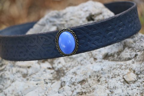 BORGIA LEATHER CROWN WITH GLASS
