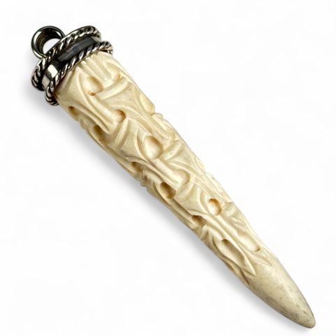 CORNE DE BOIS SCULPTÉ VIKING
