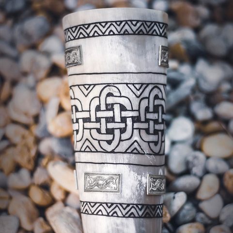 HIBERNIA, LUXURY ENGRAVED DRINKING HORN