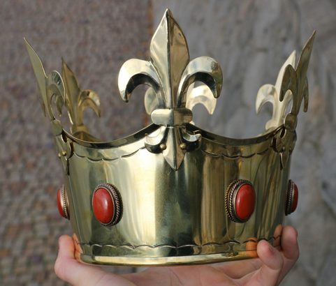 REX, MEDIEVAL CROWN, BRASS