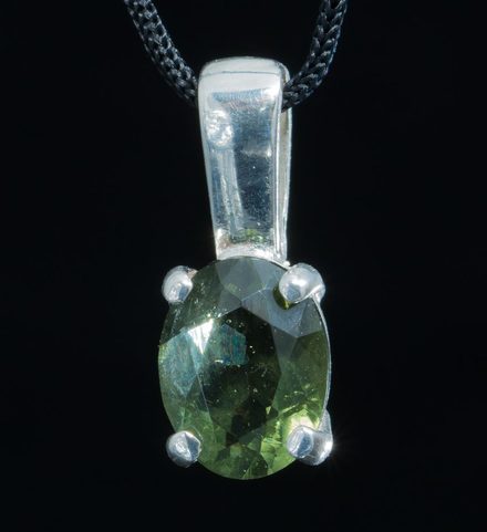 OVAL, PENDANT, CUT MOLDAVITE JEWELRY, SILVER