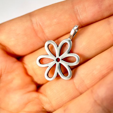 FLOWER, SILVER PENDANT