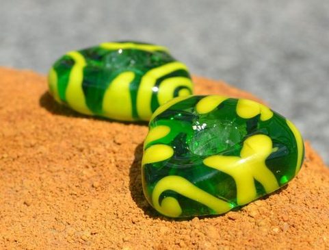 CELTIC HANDMADE GLASS BEAD, MUSEUM REPLICA V5