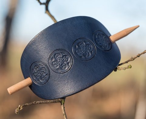 PRAGA, LEDER-HAARSPANGE, BLAU
