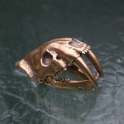 SMILODON, SABERTOOTH TIGER SKULL PENDANT, MASSIVE JEWEL, BRONZE