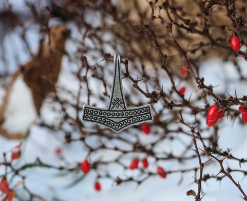 MARTEAU DE THOR - ROMERSDAL, PENDANTIF, ZINC