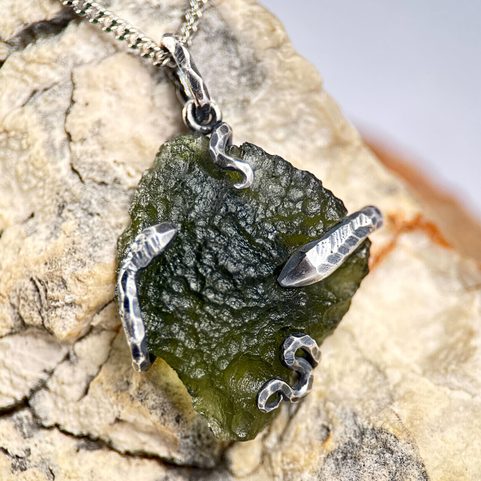 SERPENT, MOLDAVITE PENDANT, SILVER 925/1000