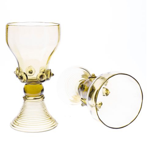 KING ARTHUR, LARGE MEDIEVAL GLASS GOBLET - 1 PIECE