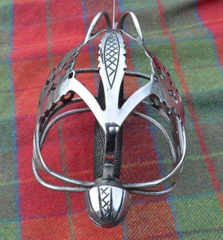 SCOTTISH BASKET HILTED SWORD, MUSEUM COPY, BATTLE READY