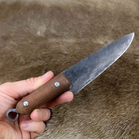 COUTEAU FORGÉ DE STYLE CELTIQUE