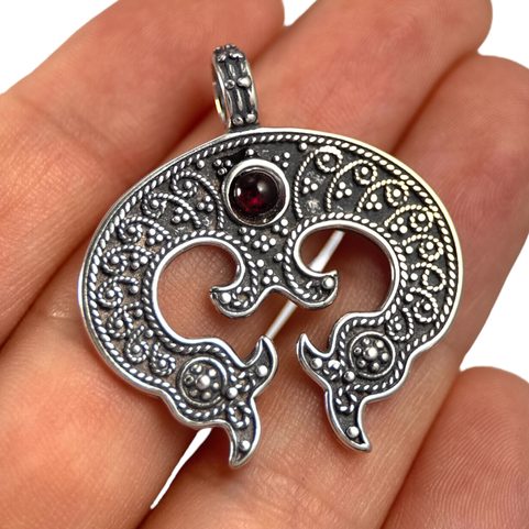 LUNULA, WOMEN'S EARLY MEDIEVAL PENDANT, AG 925
