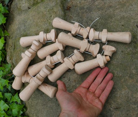 WOODEN APOSTEL FOR MUSKETEER BANDOLIER