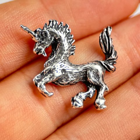 UNICORN, SILVER PENDANT