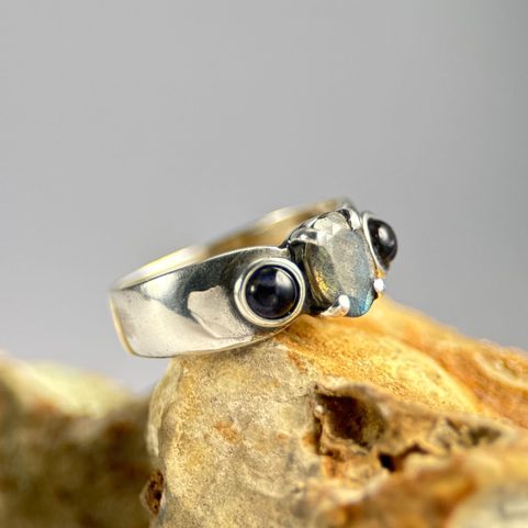 CITTADELLA, SILVER RING - LABRADORITE AND IOLITE, AG 925/1000