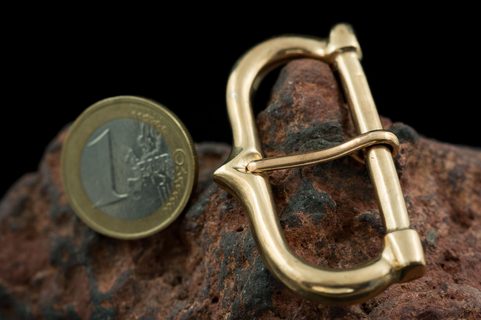 HISTORICAL BUCKLE, BRONZE XI.