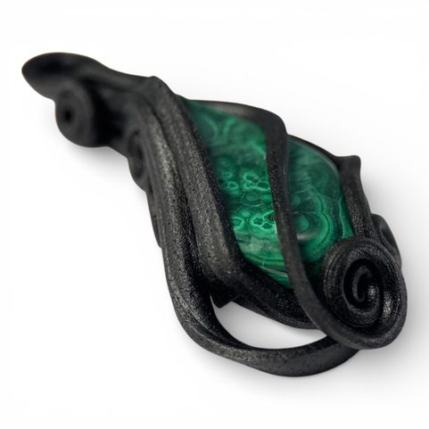 PENDENTIF EN MALACHITE