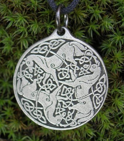 EPONA GÖTTIN AMULETT - KELTISCHE PFERDE